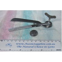 Ring Cutter Tool to remove rings from swollen fingers safely