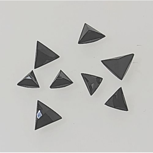 Black Spinel - 3 mm Triangle Cut [Size: 3 mm]