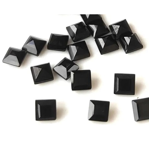 Black Spinel - 2 mm Square Cut [Size: 2 mm]