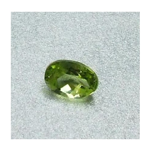 Peridot Gemstones - 6x4mm oval cut, light green [Size: 6 x 4 mm] [Shape: Oval]